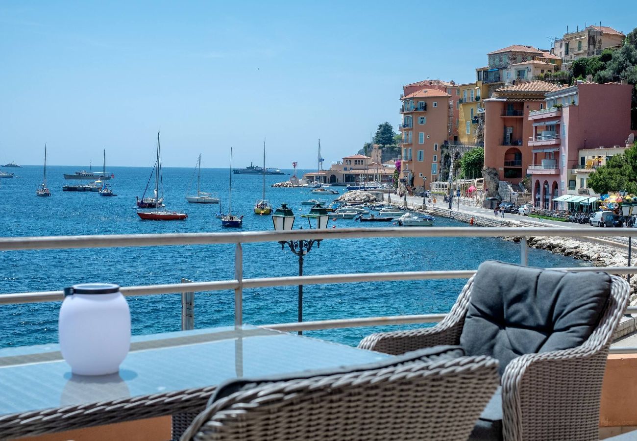 Apartment in Villefranche-sur-Mer - LA PLAGE 1