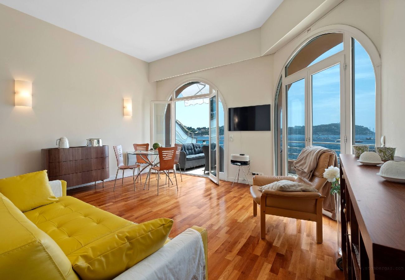 Apartment in Villefranche-sur-Mer - LA PLAGE 1