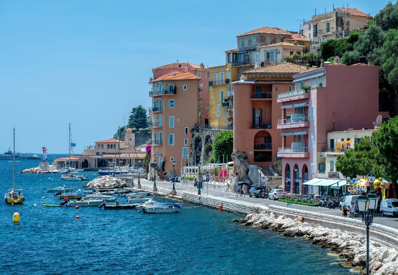 Apartment in Villefranche-sur-Mer - LA PLAGE 1
