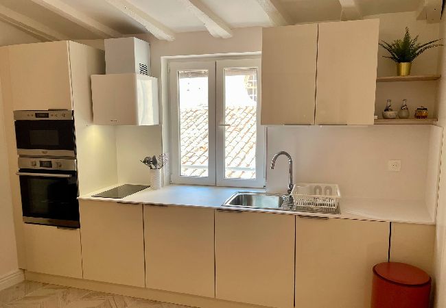 Appartement à Villefranche-sur-Mer - BONBON Appartement à Villefranche-sur-Mer - BONBON