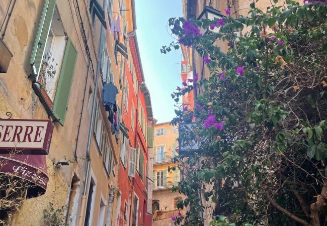 Appartement à Villefranche-sur-Mer - BONBON Appartement à Villefranche-sur-Mer - BONBON